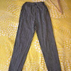 She In Skinny Checked Pants